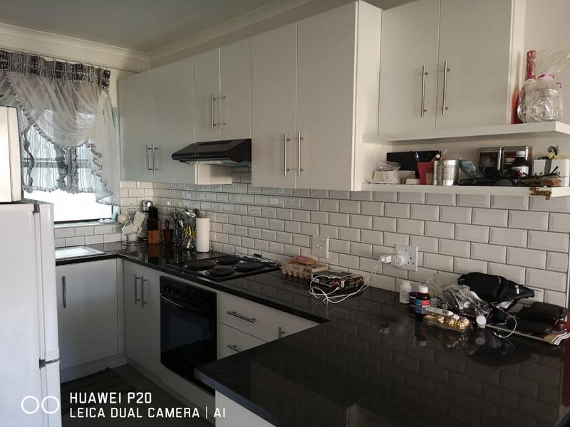 1 Bedroom Property for Sale in Gardens Western Cape